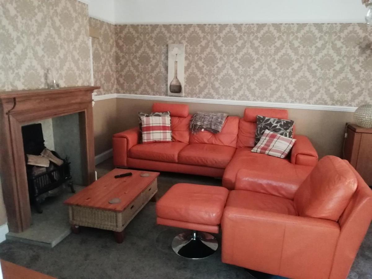 Carvetii - Halite House - 3 Bed House Sleeps Up To 5 People Apartment Tillicoultry Exterior photo