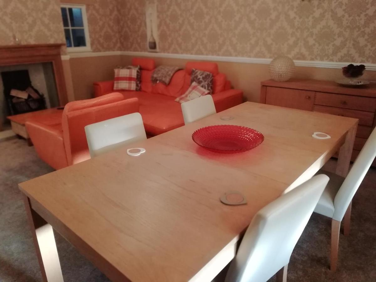 Carvetii - Halite House - 3 Bed House Sleeps Up To 5 People Apartment Tillicoultry Exterior photo
